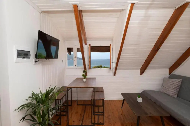 Giorgos House Attic