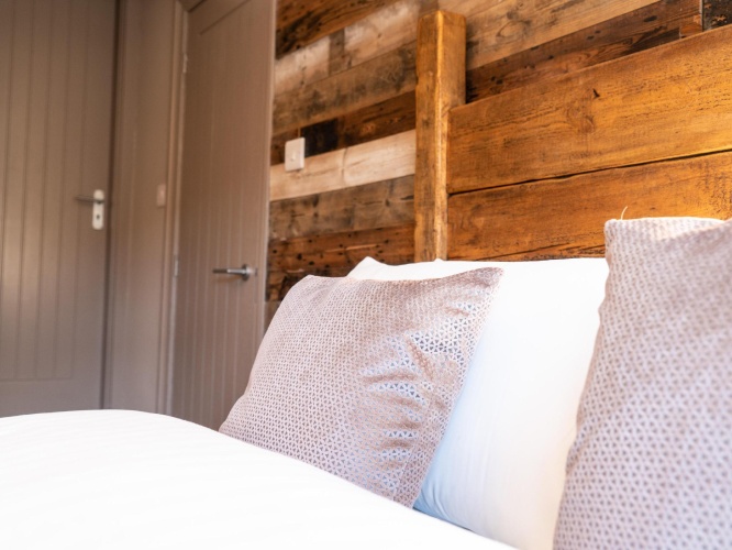 Standard Double room with street view