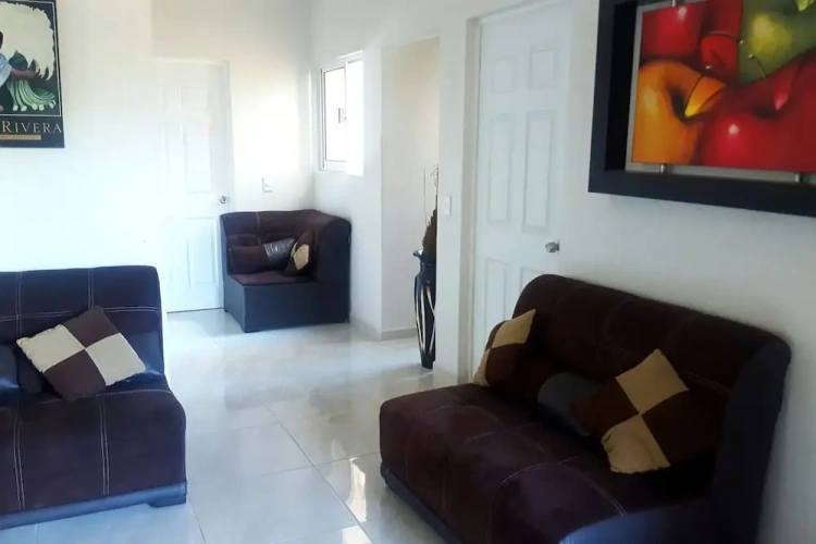 3 Bedrooms Apartment with garden view