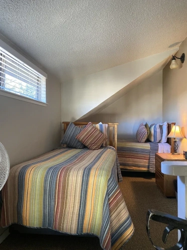 1 Bedroom Apartment with lake view