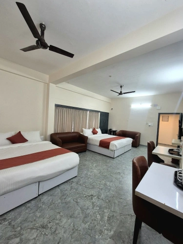 Deluxe Quadruple room with garden view