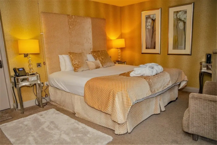 OYO The Townhouse