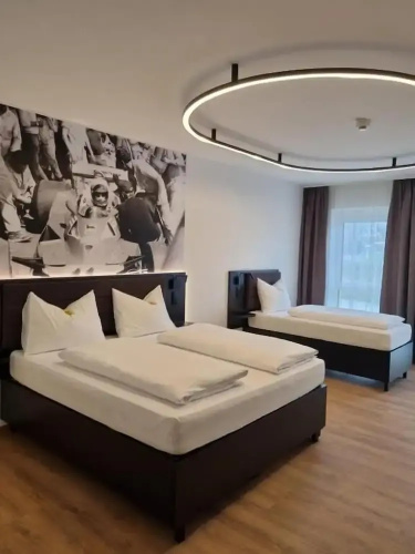 RINGRAST Hotel