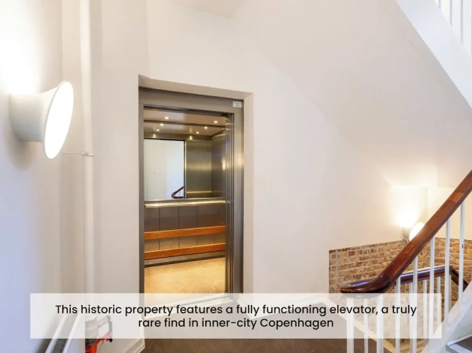 2 Bedrooms Apartment with city view