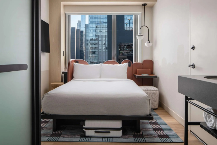 Motto by Hilton New York City Times Square photo 7