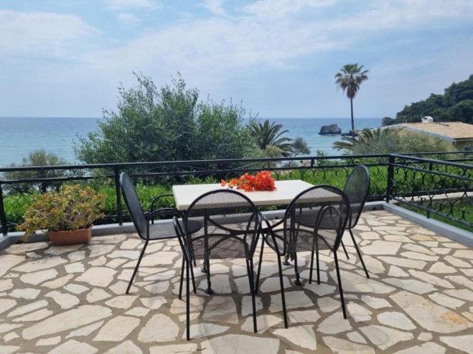 1 Bedroom Double Apartment with garden view