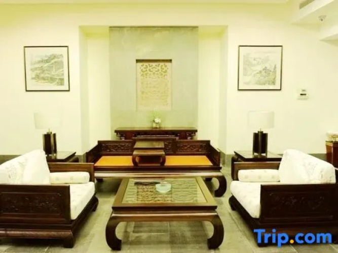 Longpan lsland resort hotel