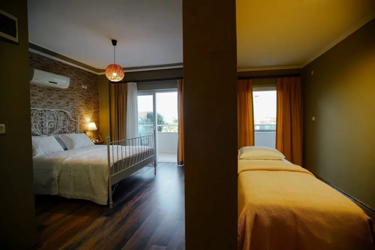 Deluxe room with balcony and with sea view