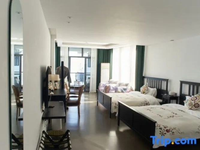 Standard Twin room with sea view