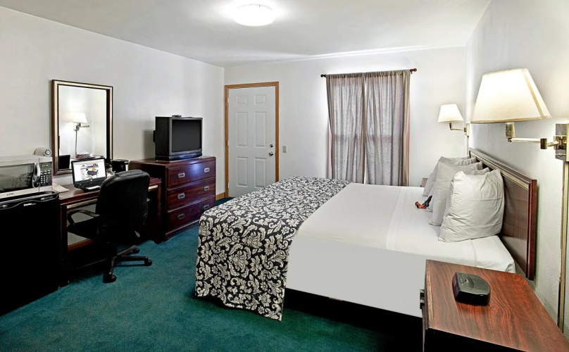 Americas Best Value Inn - Mayflower