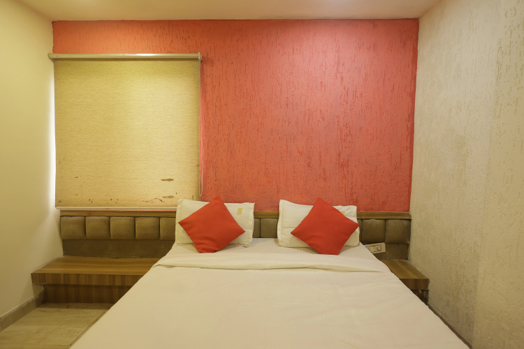 Hotel Pride Inn
