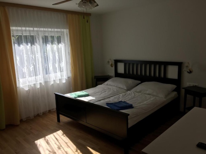 2 Bedrooms Chalet