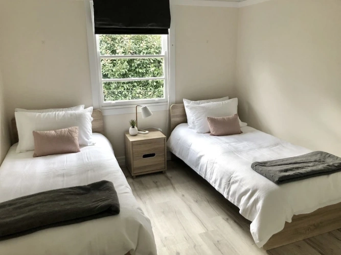 3 Bedrooms Cottage