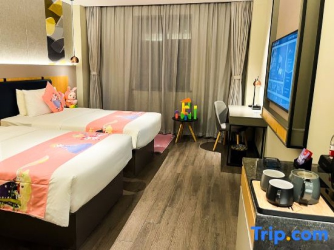 Standard Twin Family room