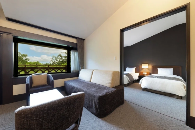 Superior Twin room with balcony
