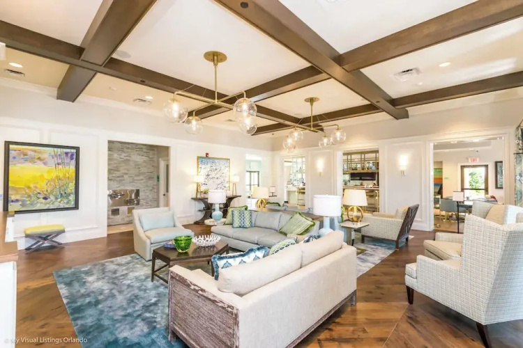1640 Tropical Palms Circle