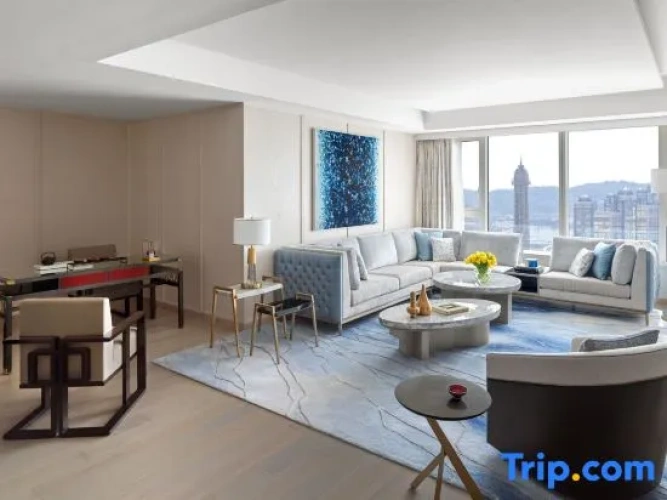 Royal Suite