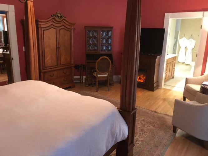 Deluxe Double Suite