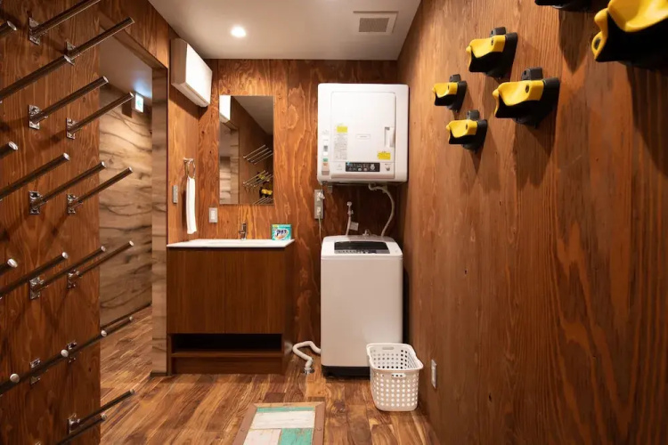 Kitsune House by H2 Life