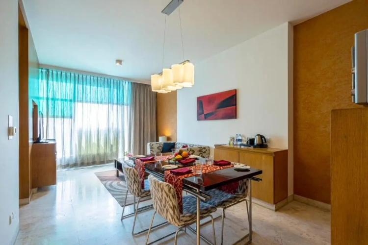 Deluxe Double Suite with city view