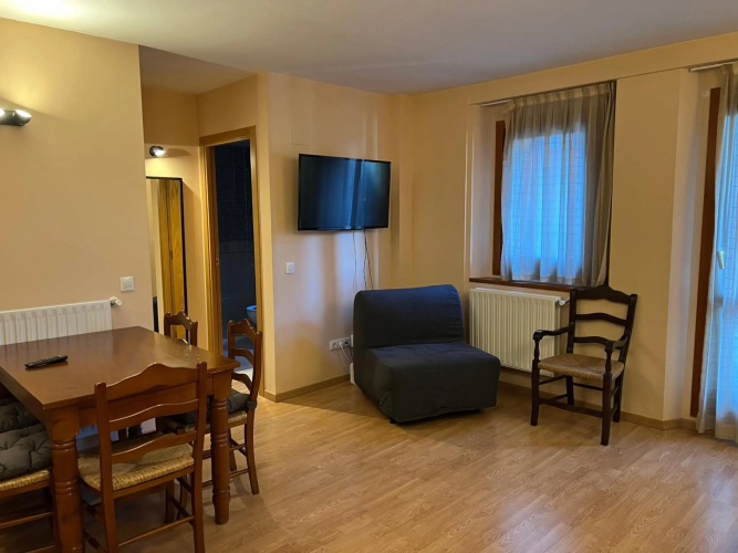 Luxury Apartment Llops HUT-7760 , 5 pax
