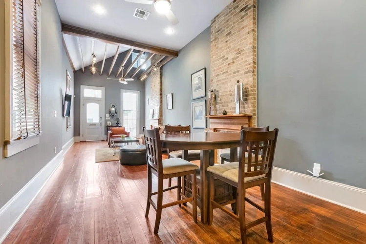 2 Bedrooms Cottage