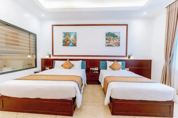 New Ha Long Hotel
