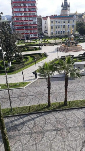 One bedroom Apartment on Rustaveli str 10