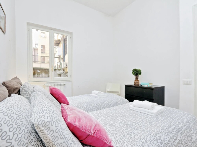 Charme Monti Small Terrace
