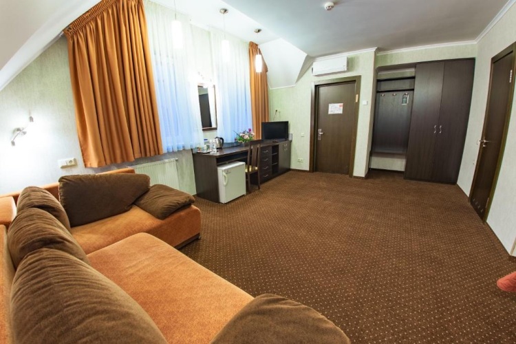 Standard Double Suite