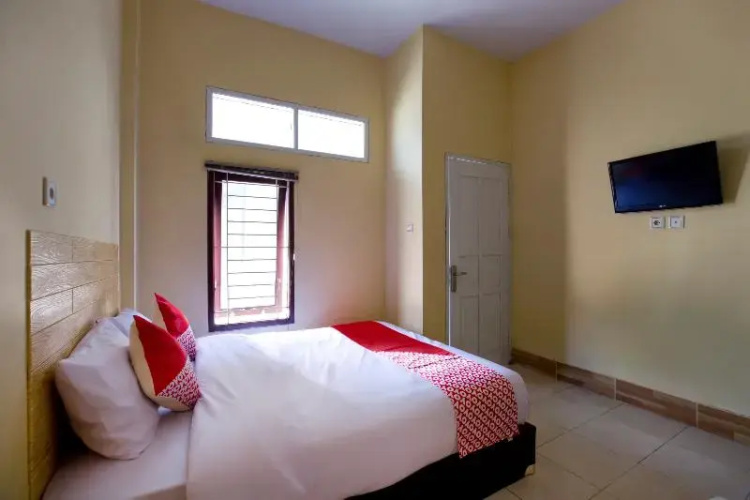 OYO 3249 Wijaya Kusuma Residence