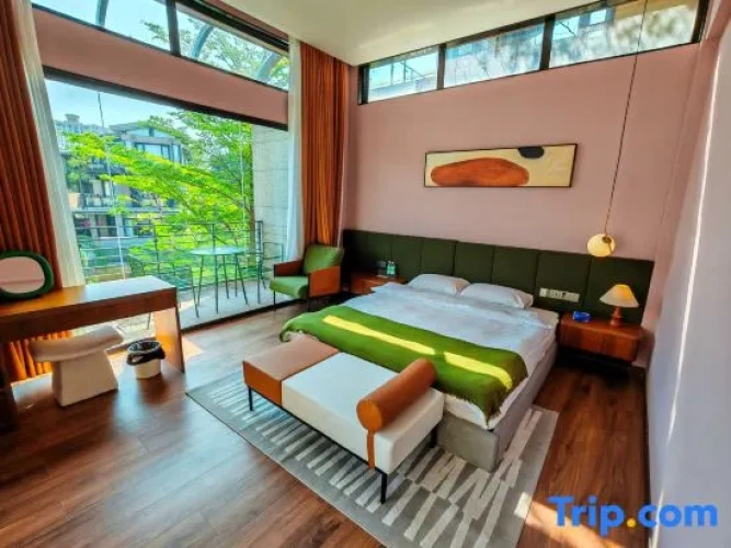 6 Bedrooms Double Villa with water view