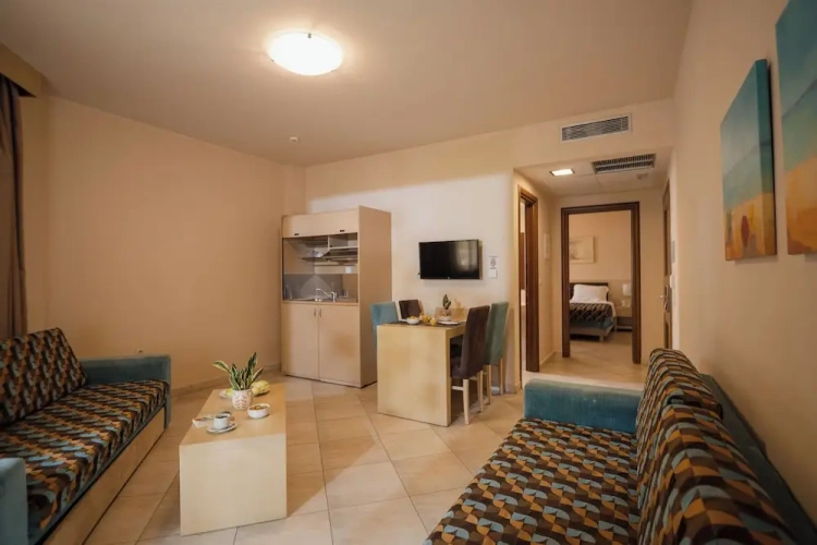 1 Bedroom Classic Basement Suite with balcony and with garden view