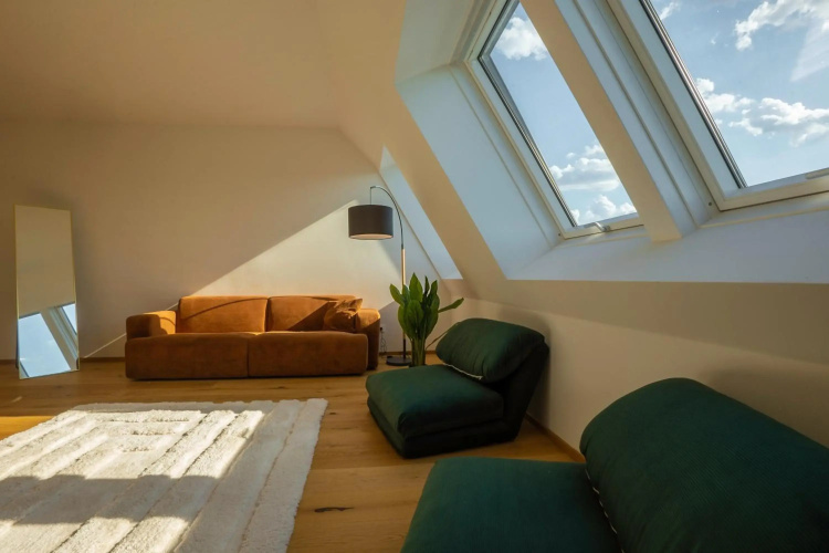 2-story penthouse with designer renovation for 2 people 2 air conditioners
