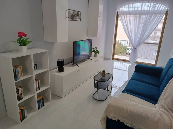2 Bedrooms Apartment with balcony