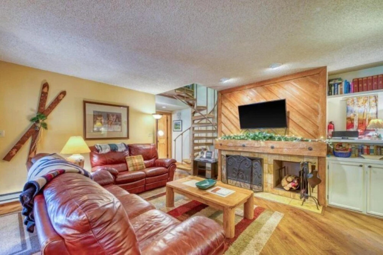 2 Bedroom Condo in Keystone - West Keystone