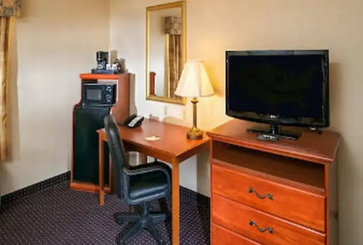 Red Roof Inn & Suites Galloway