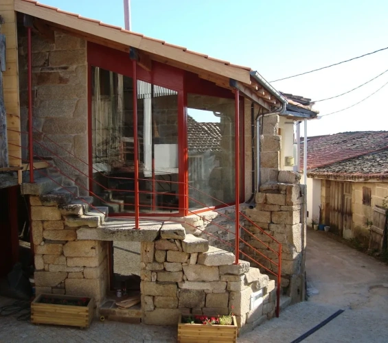 2 Bedrooms Cottage