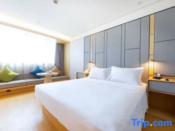 Standard Double room with view