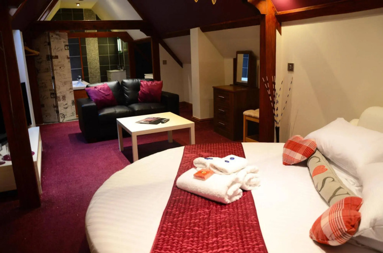 High Tor Hotel