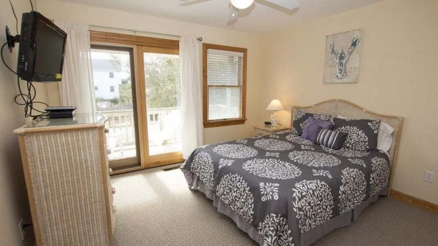 Hook, Line & Skipper - 6 Br Home