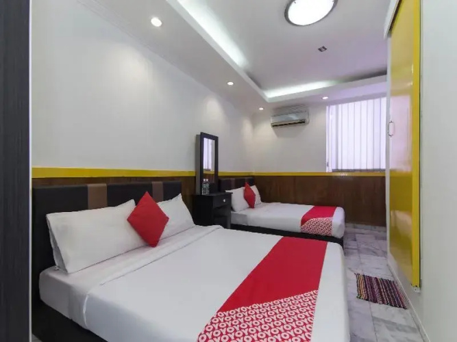 OYO 587 The Dream Hotel