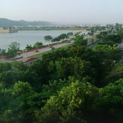 Deluxe Double room with view