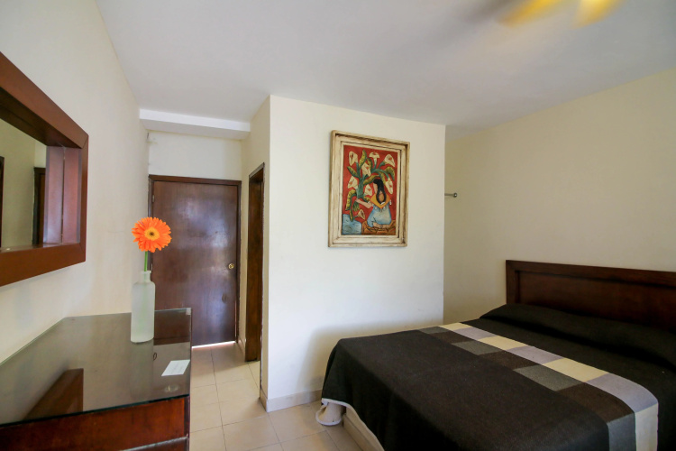 Capital O Hotel Casa Blanca