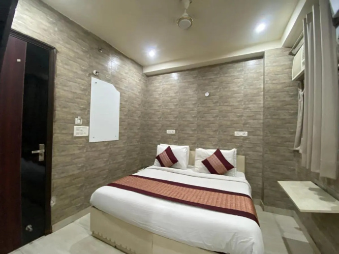 Hotel Red Chilly