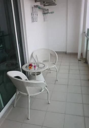 Mansion One Service Suite