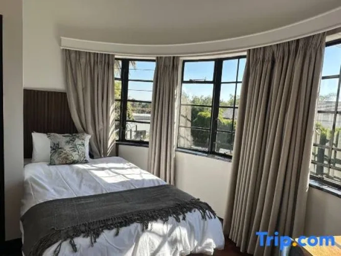 Double Self-Contained Rooms 4