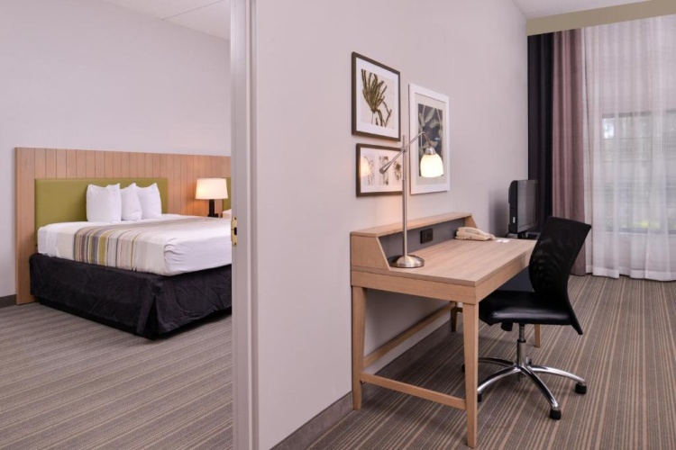 Quadruple Suite