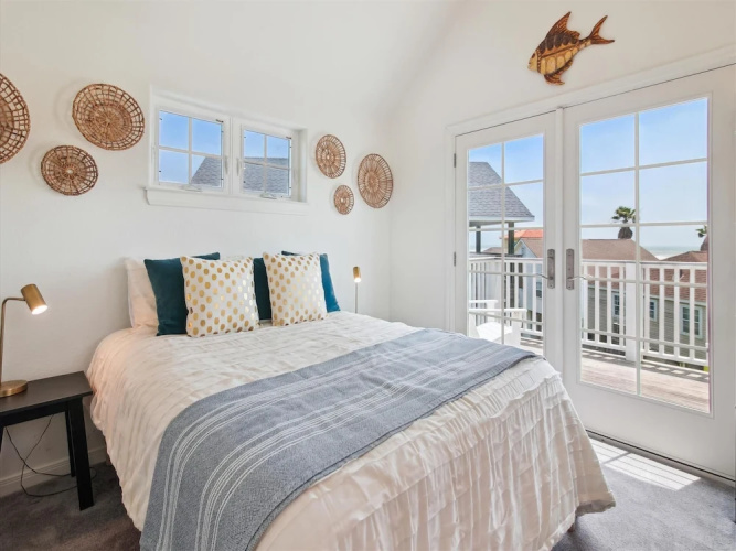 Beach Rays by Ryson Vacation Rentals