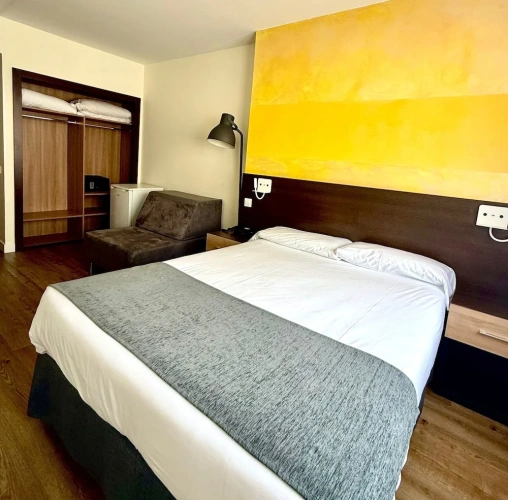 Economy room